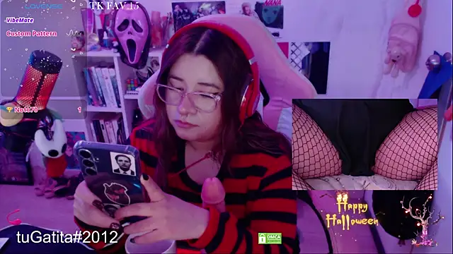 Pink girl0n online show from November 2, 9:31 pm