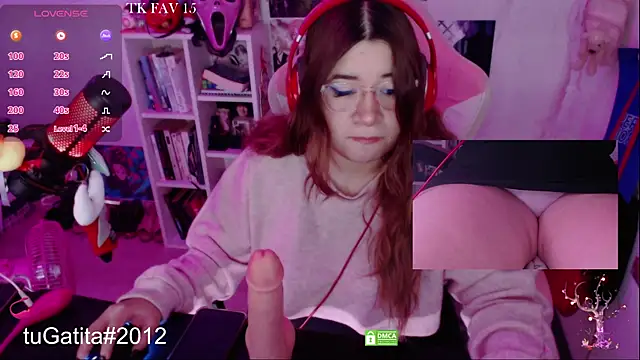 Pink girl0n online show from November 29, 7:19 am