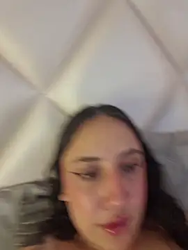 Abby Garciaa online show from December 19, 8:33 pm