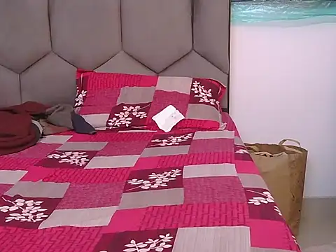 Diyaa Singh online show from April 14, 5:23 am