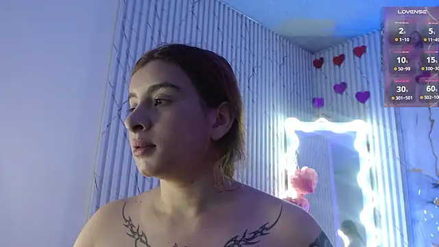 Naomy tay1 online show from March 6, 8:15 pm