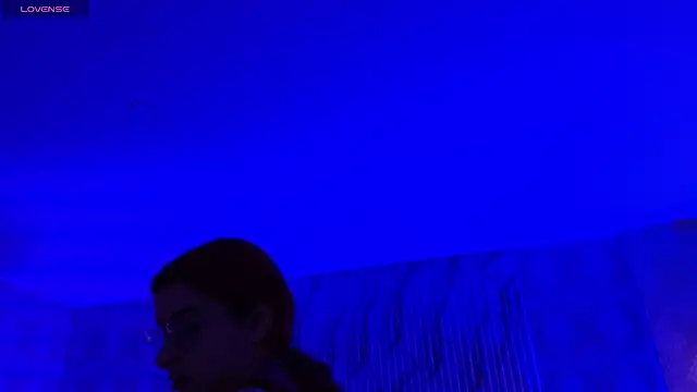 Naomy tay1 online show from November 24, 4:01 am