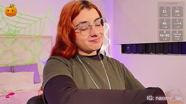 Naomy tay1 online show from November 2, 3:33 am