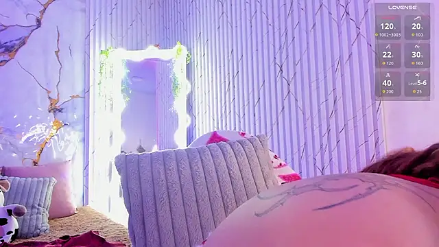 Naomy tay1 online show from March 27, 8:26 am