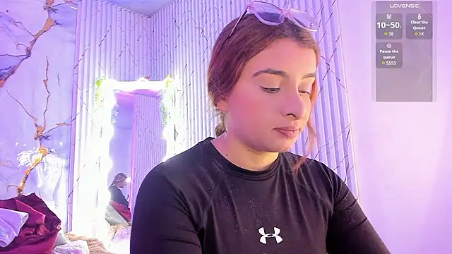 Naomy tay1 online show from March 21, 3:30 am