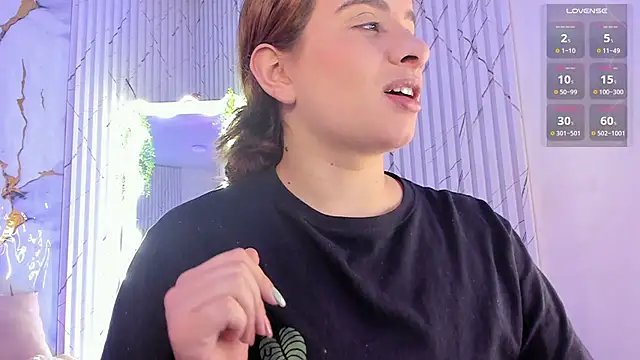 Naomy tay1 online show from March 28, 3:18 am