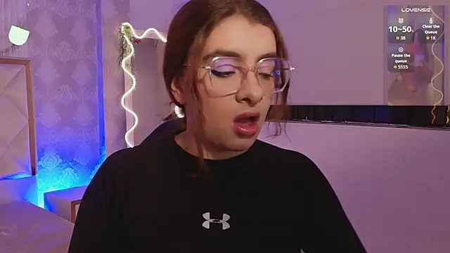 Naomy tay1 online show from February 5, 3:02 am