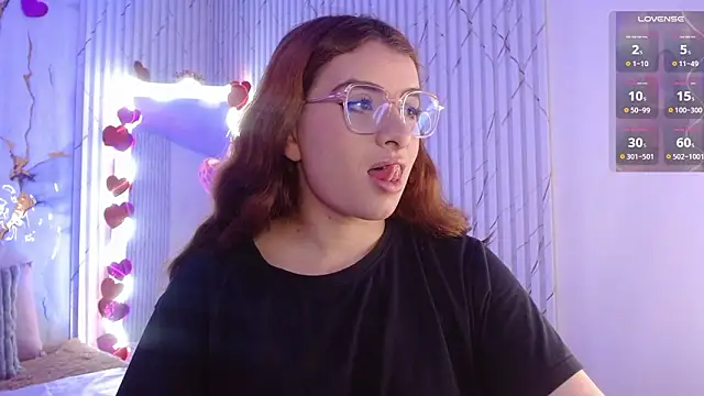 Naomy tay1 online show from March 11, 2:49 am