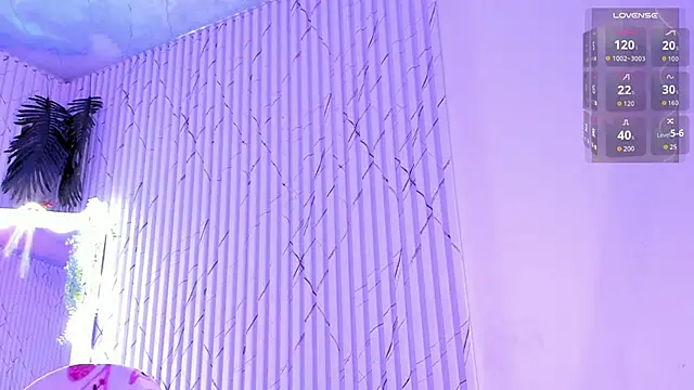 Naomy tay1 online show from April 9, 2:46 am