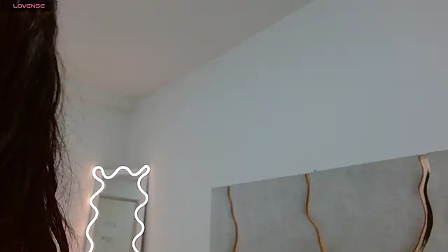 Snapshot of Violet_tay1 chatting on September 13, 10:15 am Violet tay1 online show from September 13, 10:15 am