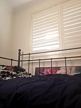 KrystalRoss online show from October 21, 3:17 am