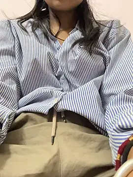 Snapshot of modelnishu chatting on October 14, 5:57 pm modelnishu online show from October 14, 5:57 pm