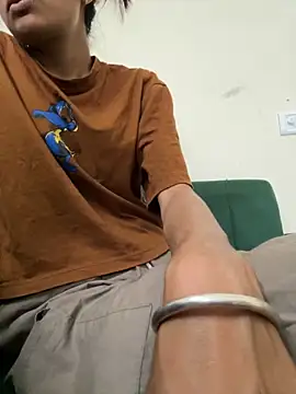 Snapshot of modelnishu chatting on September 16, 1:50 am modelnishu online show from September 16, 1:50 am