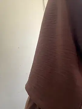 Snapshot of modelnishu chatting on June 24, 4:55 am modelnishu online show from June 24, 4:55 am