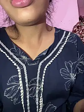 modelnishu online show from January 7, 2:44 pm