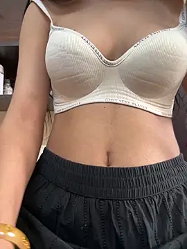 modelnishu online show from March 11, 3:00 am