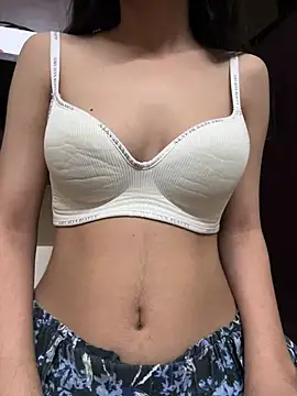 modelnishu online show from May 8, 4:44 pm