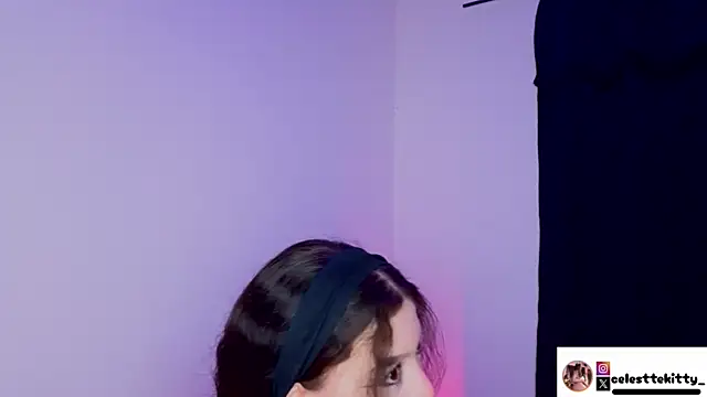 Snapshot of celestte_evans_1 chatting on November 27, 4:57 am celestte evans 1 online show from November 27, 4:57 am