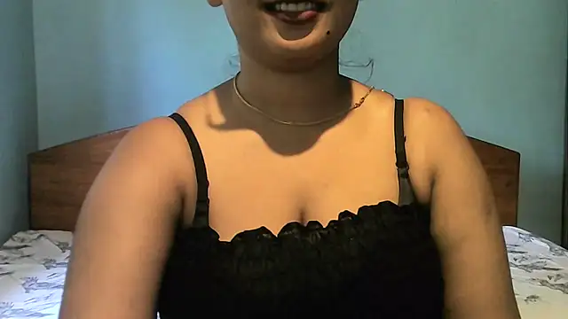 Snapshot of LoveTrainX chatting on March 3, 7:37 am LoveTrainX online show from March 3, 7:37 am