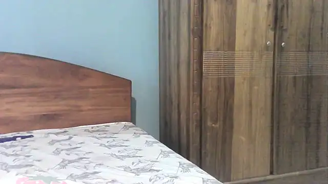 LoveTrainX online show from March 12, 6:06 am