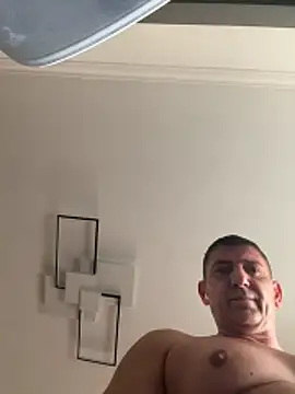 BULLBSX online show from April 21, 8:21 am