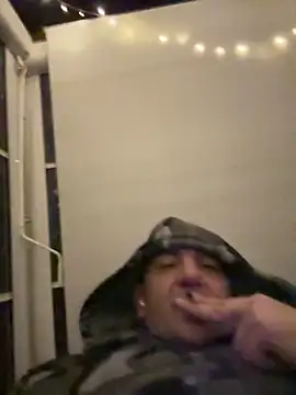 BULLBSX online show from April 3, 8:59 pm