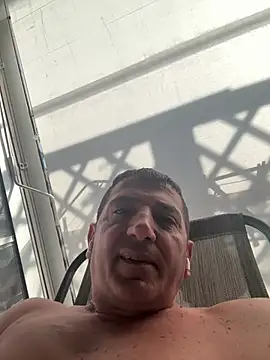 BULLBSX online show from April 10, 3:41 pm