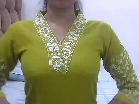 SONIYA 47 online show from October 2, 5:49 pm