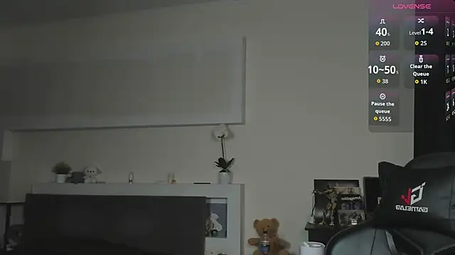 Snapshot of mystic_evan chatting on June 21, 10:59 pm mystic evan online show from June 21, 10:59 pm