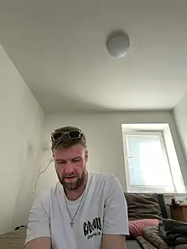 jarda94cz online show from March 22, 1:34 pm