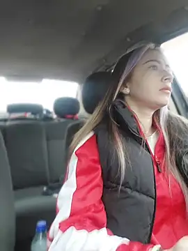 Reina Cummings online show from March 12, 6:17 am