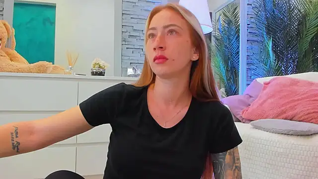 Reina Cummings online show from June 12, 6:22 am