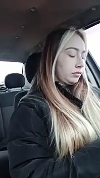 Reina Cummings online show from December 1, 5:52 am