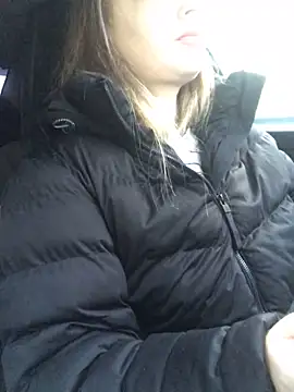 Reina Cummings online show from October 9, 4:57 am