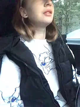 Reina Cummings online show from September 30, 4:40 am