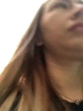 Reina Cummings online show from September 17, 4:03 am