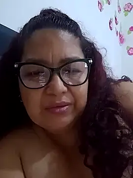 ladytropical1 online show from October 3, 10:39 am