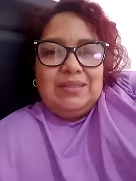ladytropical1 online show from September 22, 12:44 pm