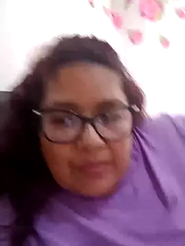 ladytropical1 online show from September 30, 1:39 pm