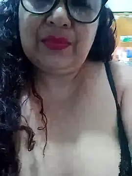 Snapshot of ladytropical1 chatting on January 9, 3:52 pm ladytropical1 online show from January 9, 3:52 pm