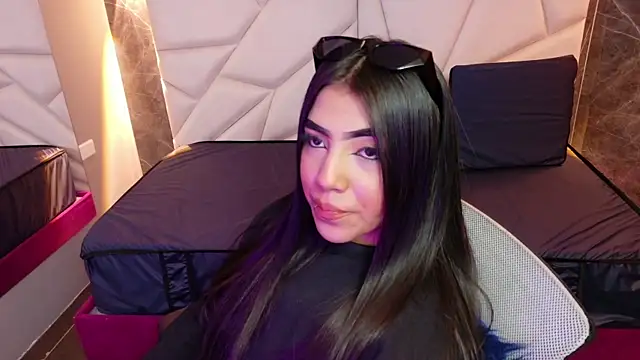 Snapshot of aysel_27 chatting on October 8, 9:37 pm aysel 27 online show from October 8, 9:37 pm