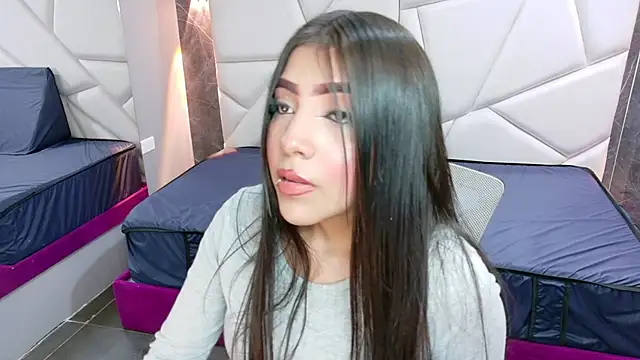 Snapshot of aysel_27 chatting on September 8, 9:03 pm aysel 27 online show from September 8, 9:03 pm