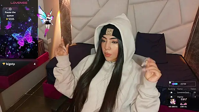 Snapshot of aysel_27 chatting on November 7, 1:32 am aysel 27 online show from November 7, 1:32 am