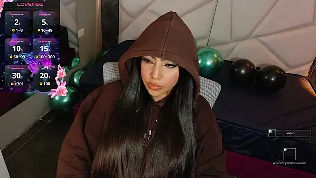 Snapshot of aysel_27 chatting on November 15, 1:42 am aysel 27 online show from November 15, 1:42 am