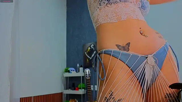 Katrinafoxxx online show from September 19, 1:26 pm