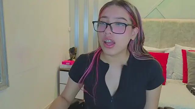 nami sweet  online show from November 8, 11:25 am