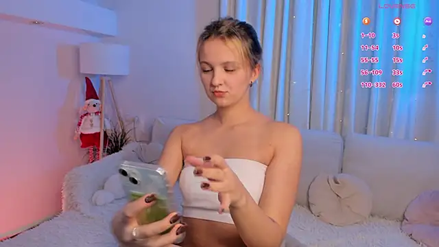 Snapshot of LilLisa chatting on November 19, 4:18 pm LilLisa online show from November 19, 4:18 pm