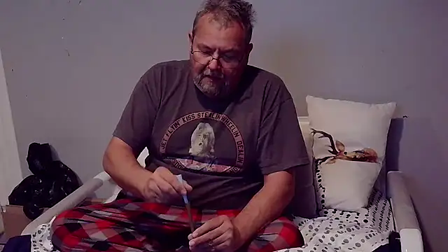 SueNixon online show from November 13, 3:32 am