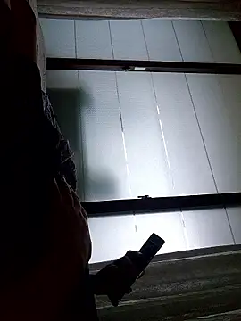 Snapshot of starvingo2002 chatting on September 19, 7:45 am starvingo2002 online show from September 19, 7:45 am