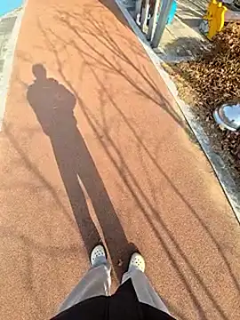 Snapshot of starvingo2002 chatting on November 30, 4:13 am starvingo2002 online show from November 30, 4:13 am